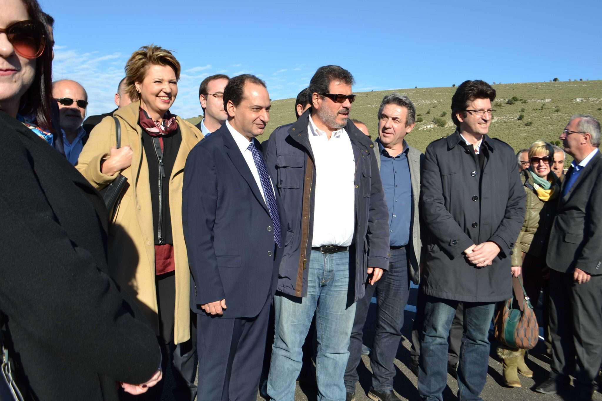 Να παρθούν πρωτοβουλίες για τη σύνδεση Αγρινίου με την Ιόνια και να αρθεί ο  “αποκλεισμός” του Aγρινίου από την παράκαμψη Αμφιλοχίας