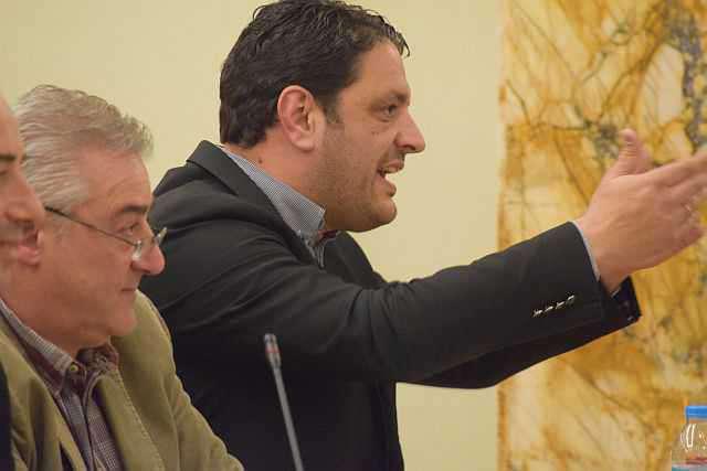Ν.Γκρίζης σε Α.Σ Θησέας «ο δήμος δε συμμετέχει στη διαφημιστική καμπάνια συλλόγων»