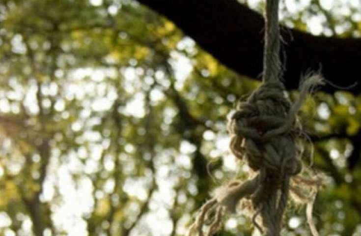 Σοκ στο Ευηνοχώρι / Ινδός κρεμάστηκε σε δέντρο!