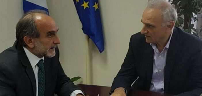 Συνάντηση Βαρεμένου και Κατσιφάρα για την πολιτιστική διαδρομή στα αρχαία θέατρα της Αιτωλοακαρνανίας