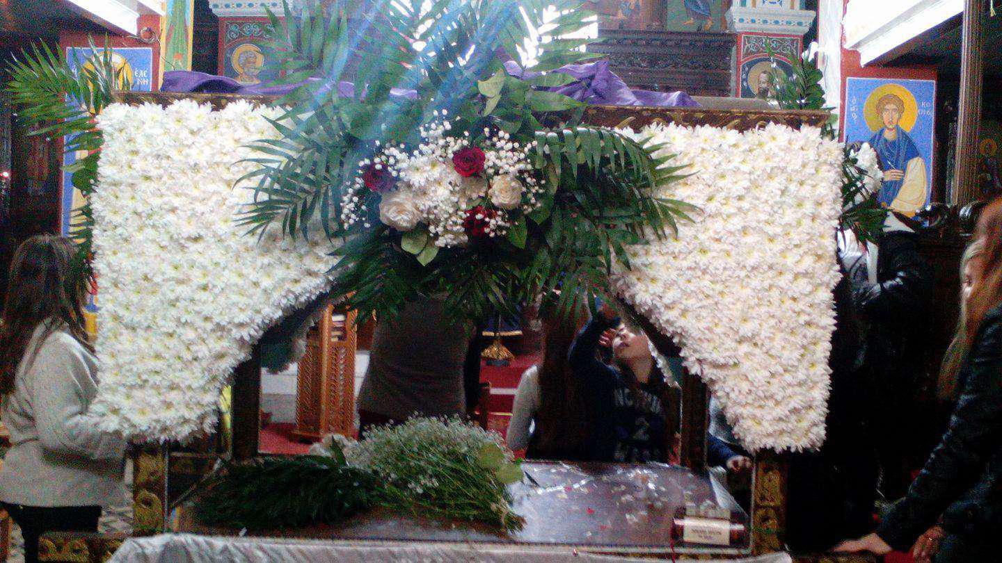 Μεγάλη Παρασκευή: Επιτάφιοι(φωτο-βίντεο) – “Η ζωή εν τάφω” από την “Αγία Σκέπη”.