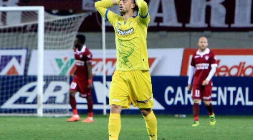 Νοκ άουτ ο Μύγας.