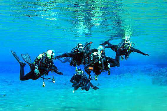 Έναρξη λειτουργίας Σχολής  αυτόνομης κατάδυσης του Ναυτικού Ομίλου Μεσολογγίου.