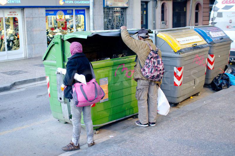Ναύπακτος: Ανακοίνωση – Έκκληση προς τους πολίτες να μην κατεβάζουν σκουπίδια στους κάδους έως και την Πέμπτη 22/06/17.