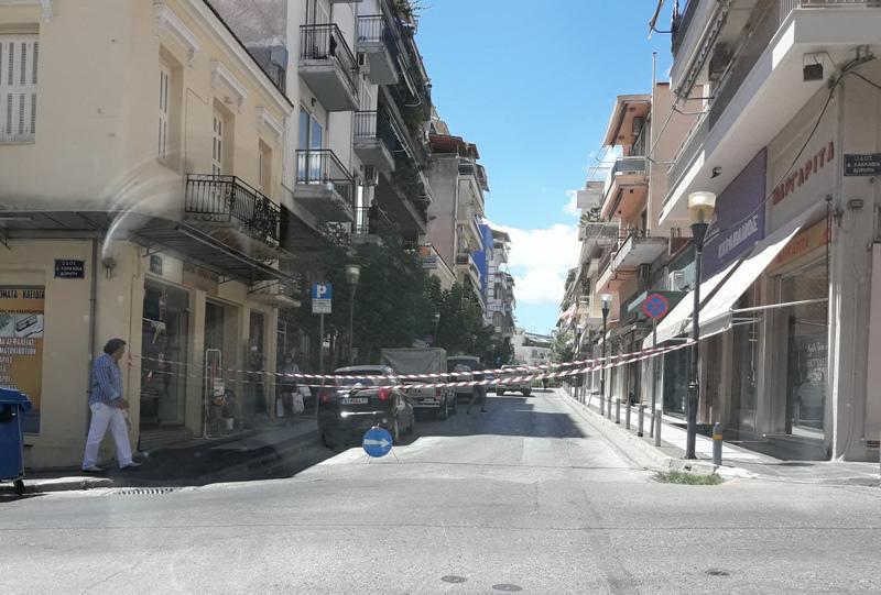 Αγρίνιο | Τραυματίας οδηγός από πτώση σοβάδων-Κυκλοφοριακό έμφραγμα από την αποκλεισμένη Ι.Σταίκου!