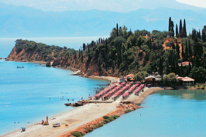 Είναι ή όχι μολυσμένες οι παραλίες της Ναυπάκτου-Τι δείχνουν τα δείγματα