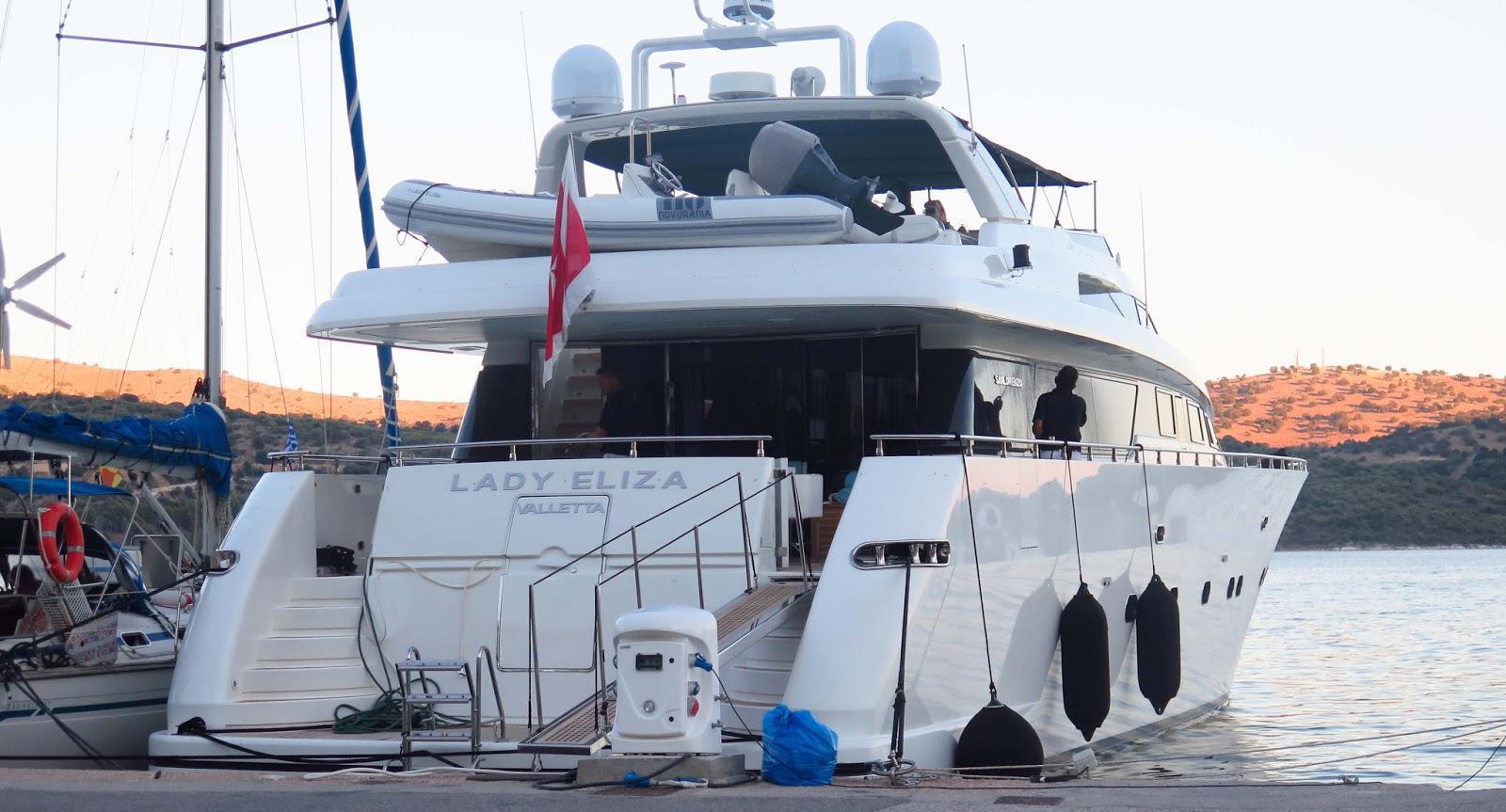 Πολυτελή σκάφη  βρίσκουν καταφύγιο στο λιμάνι Αστακού