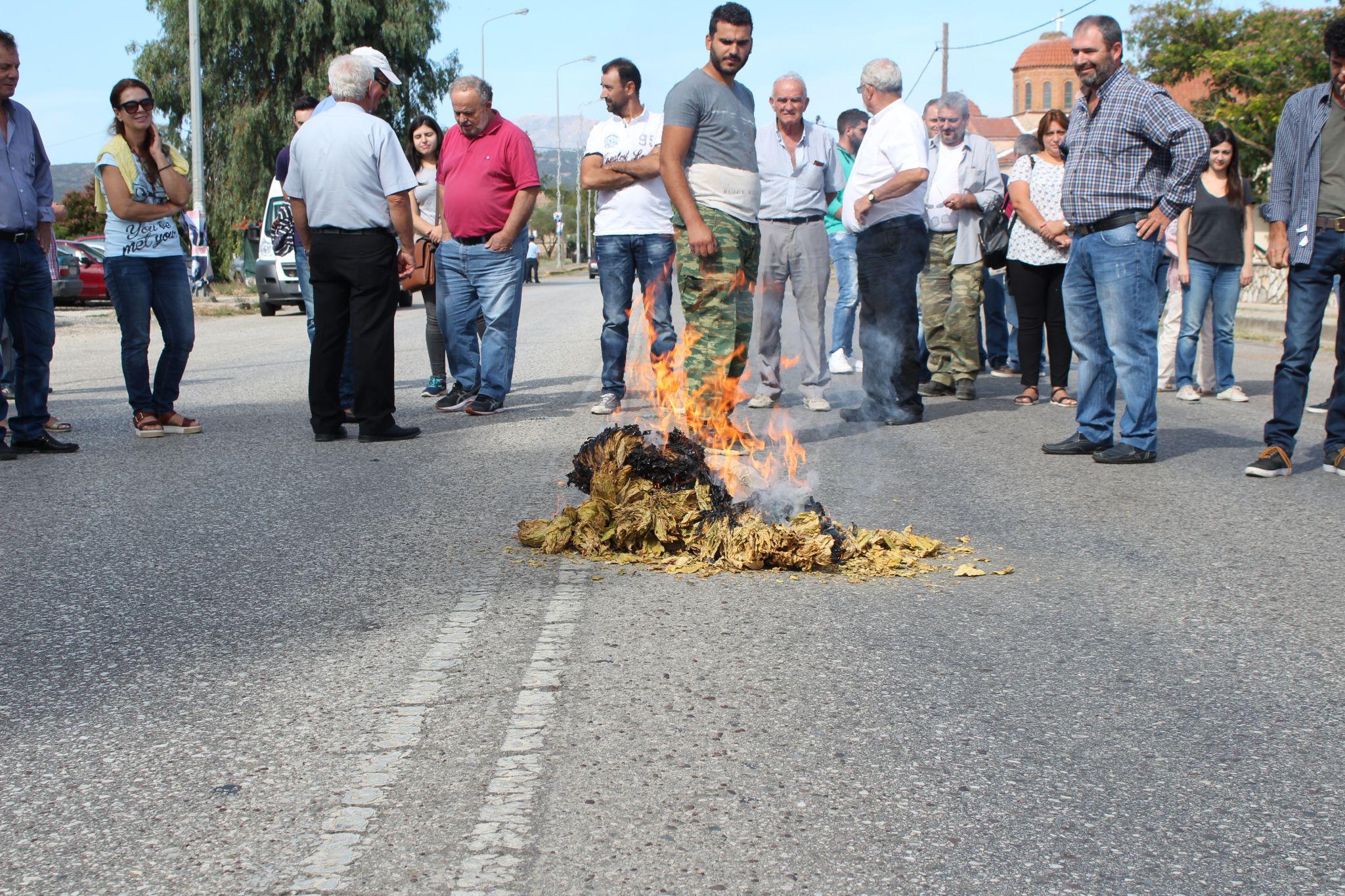 Τίμησαν τον αγωνιστή της αγροτιάς Μήτσο Βλάχο στην Κυψέλη