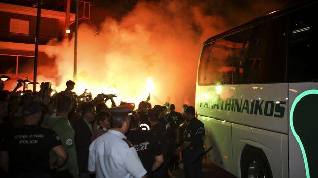 Αγρίνιο-Εντυπωσιακή υποδοχή στην αποστολή του Παναθηναϊκού