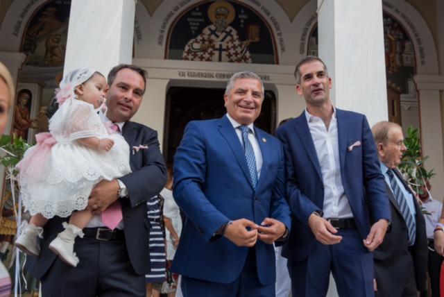 Το όνομα αυτής Σοφία Ραφαέλα ..και νονός ο Κώστας Μπακογιάννης!