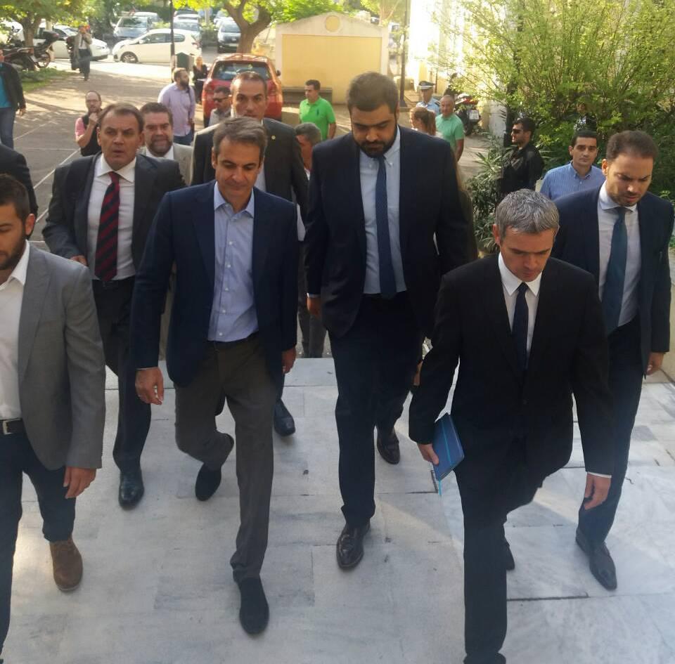 Επίσκεψη του Κ. Καραγκούνη στα Δικαστήρια Ευελπίδων.