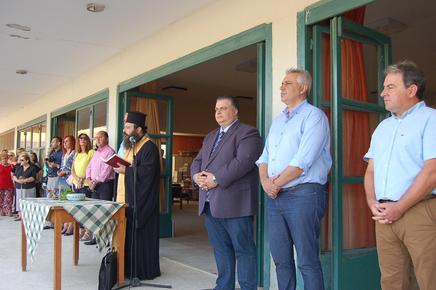 Τελετή αγιασμού στα σχολεία του Δήμου Μεσολογγίου (φωτο)