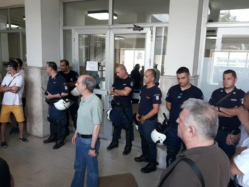 Στο “σφυρί” αύριο σπίτι Αγρινιώτη!