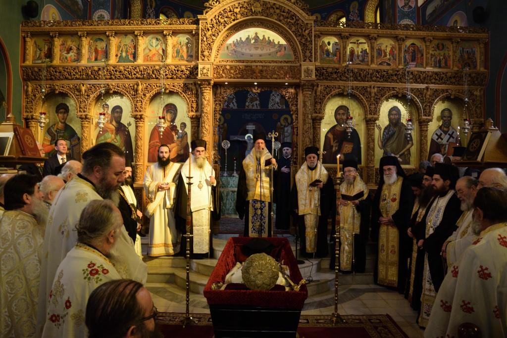 Αγρίνιο: Η Εξόδιος Ακολουθία του Μητροπολίτου Ευρίπου Βασιλείου (φωτο)