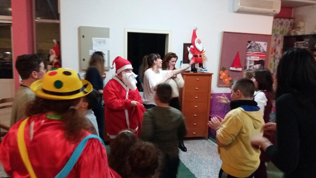 Η Χριστουγεννιάτικη Γιορτή της Ημερήσιας Φροντίδας «Το Χαμόγελο του Παιδιού» (φωτο)