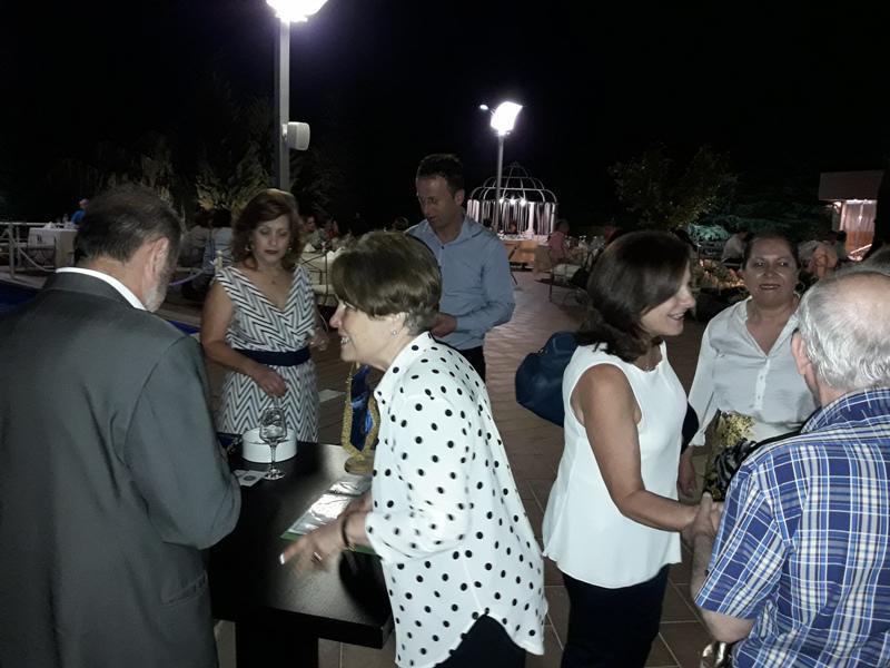Χριστουγεννιάτικο Bazaar Αγάπης από τις  γυναίκες του Ομίλου Inner Wheel Αγρινίου