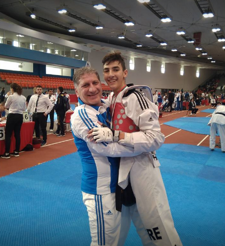Χρυσό μετάλλιο για τον αθλητή του “ΚΕΝΤΑΥΡΟΥ ΑΣΤΑΚΟΥ” Νίκο Χρόνη στη Βουλγαρία