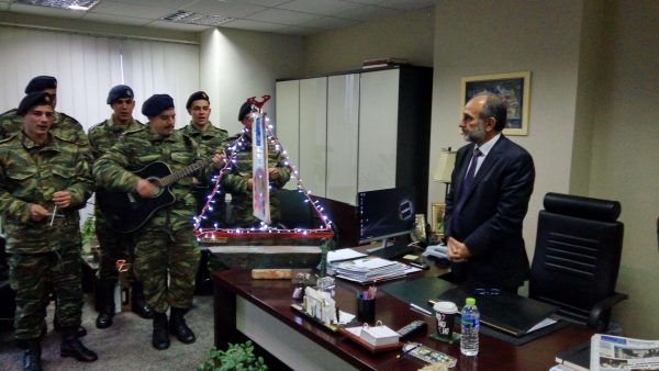 Κάλαντα, ευχές και παραδοσιακοί χοροί στην Περιφέρεια Δυτικής Ελλάδας (φωτο-video)