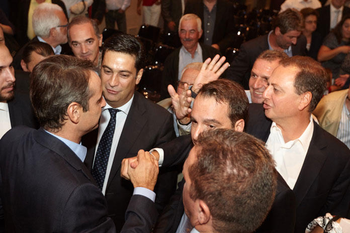 Αιτ/νία- Η ΝΔ ανακρούει πρύμναν και δεν θα δώσει χρίσματα στους δήμους!