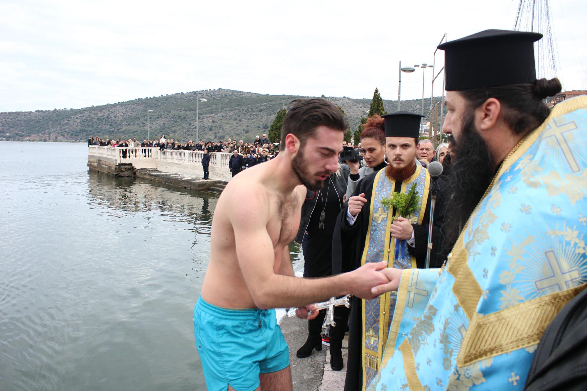 Με λαμπρότητα τα Θεοφάνεια σε Αμφιλοχία και Μπούκα