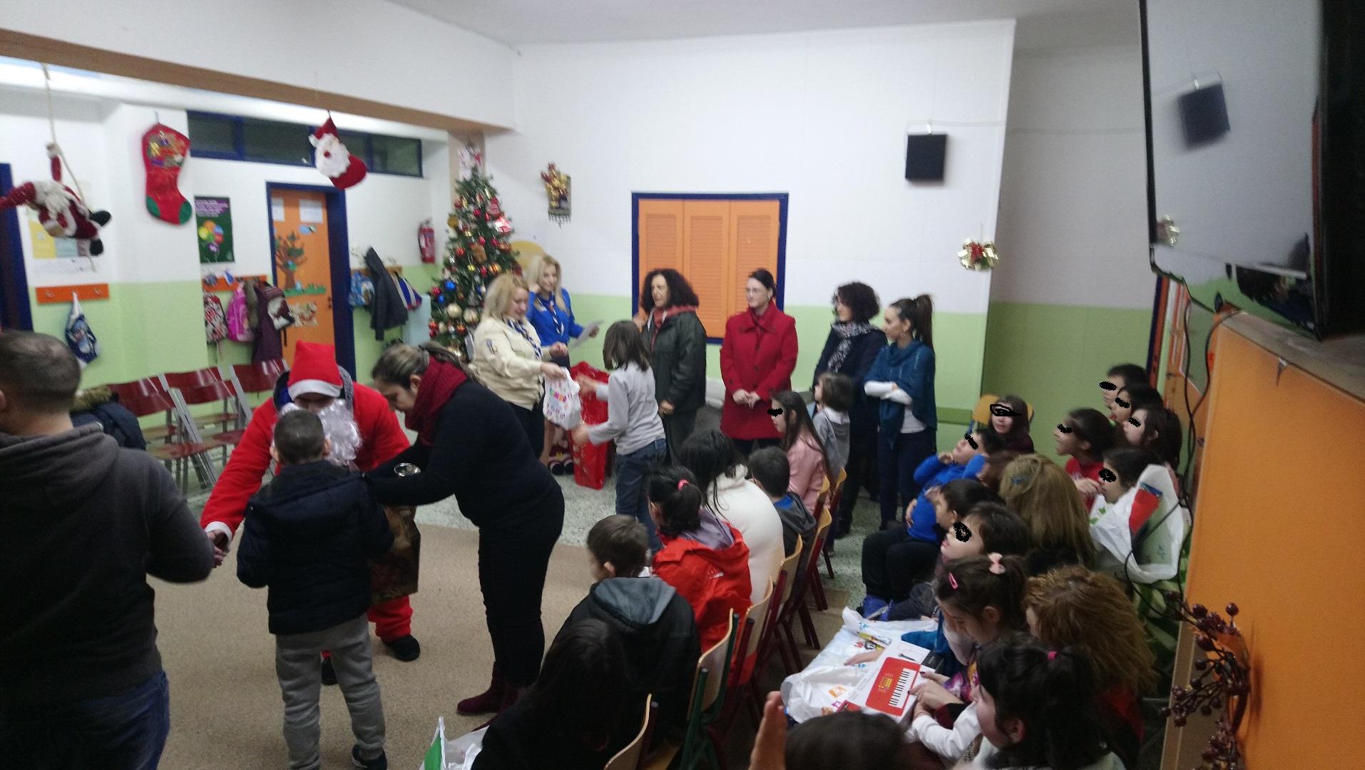 Οι Πρόσκοποι Αγρινίου στα ειδικά σχολεία και στο “Χαμόγελο του Παιδιού”