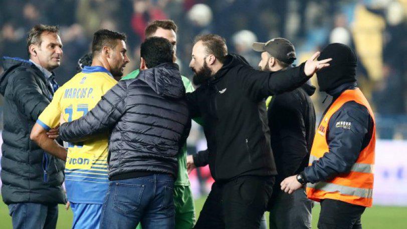 Ο κόσμος ζήτησε «εξηγήσεις» (φωτο)