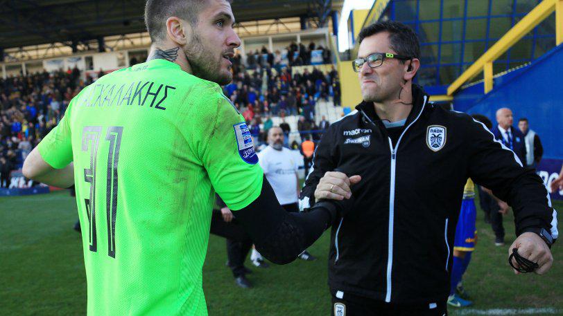 Ενοχλημένος ο Πασχαλάκης από τον κόσμο του Παναιτωλικού