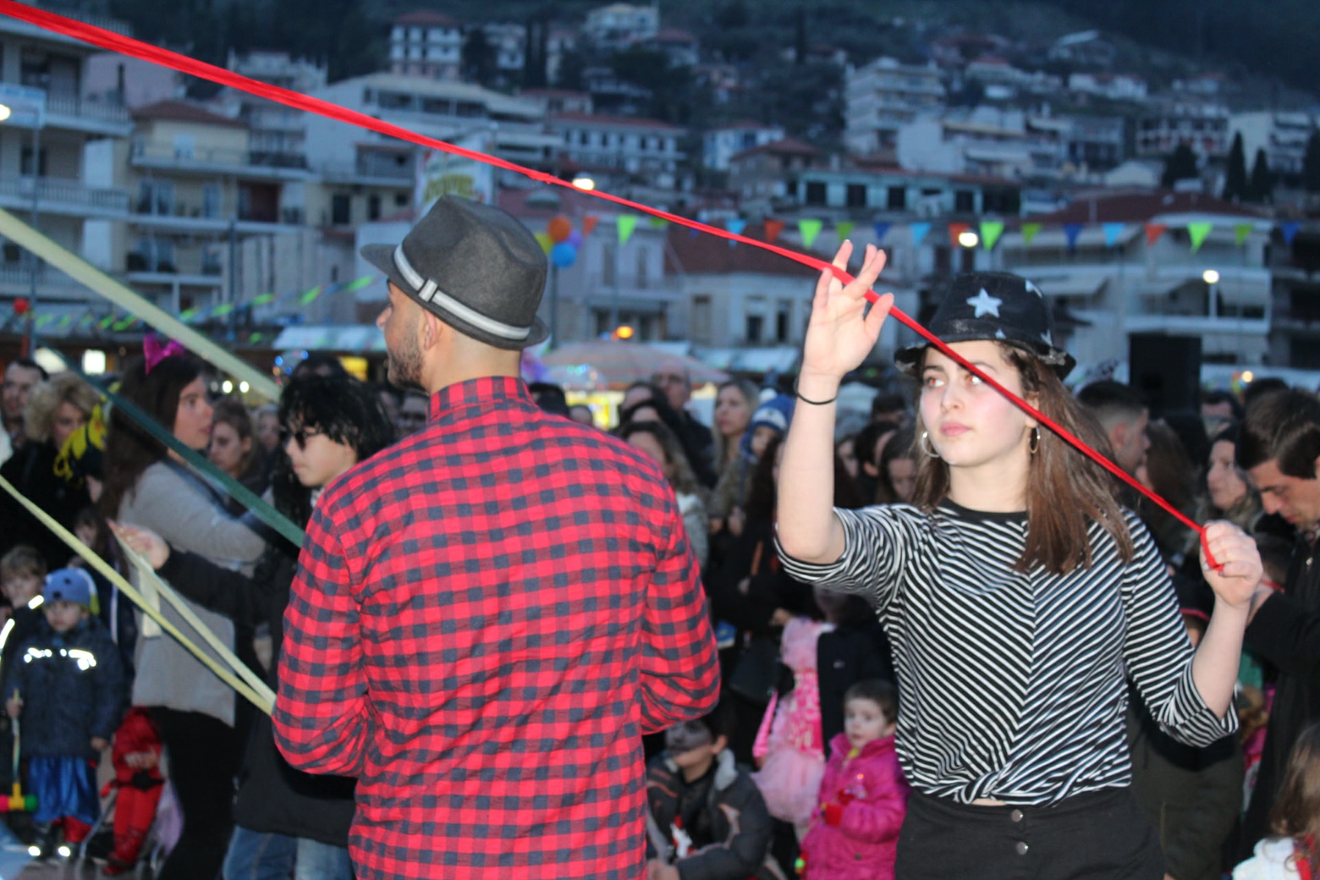 Ολοκληρώθηκαν οι αποκριάτικες εκδηλώσεις στην Αμφιλοχία με το κάψιμο του καρνάβαλου!(φωτο-βιντεο)