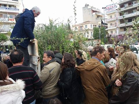 Δωρεάν φυτά στους πολίτες του Αγρινίου για την Παγκόσμια Ημέρα Δασοπονίας-Μήνυμα Ν.Μάζη