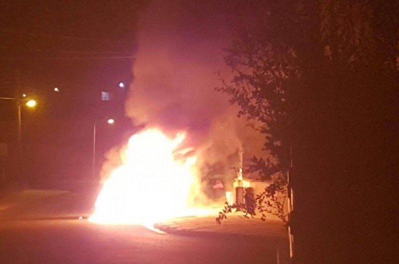Φωτιά σε όχημα στο Δοκίμι-Εξετάζεται και η περίπτωση εμπρησμού!