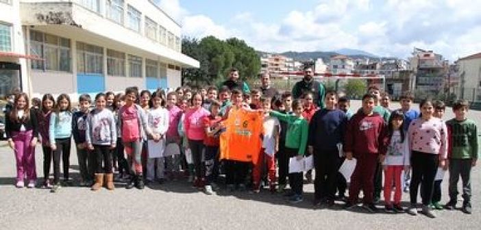 Ο ΑΟ Αγρινίου στο 1ο Δημοτικό Σχολείο Αγίου Κωνσταντίνου