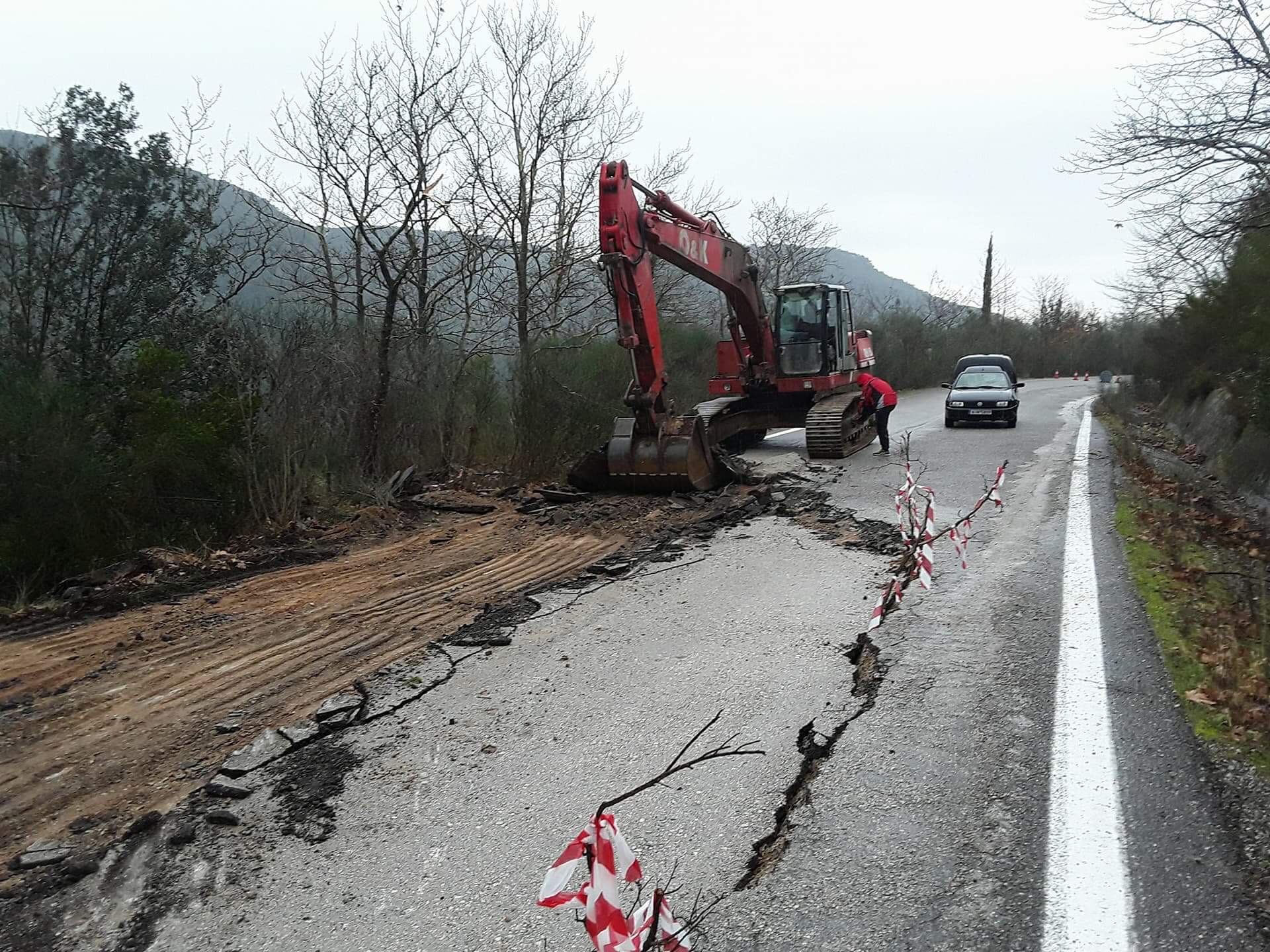 Η Περιφερειακη Ενότητα Αιτωλ/νίας δίνει πρόσβαση στο δρόμο Αγρινίου-Εμπεσού και στη Γραμμένη Οξυά
