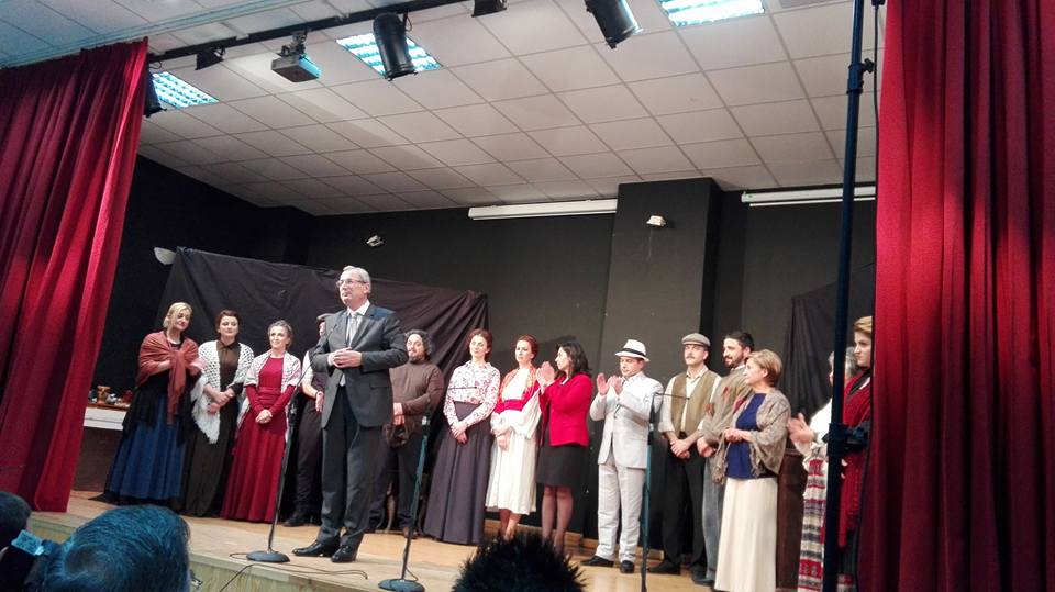 Μάγεψε η θεατρική ομάδα του Κέντρου Πολιτισμού στην παρουσίαση του έργου ” Η τιμή και το χρήμα”