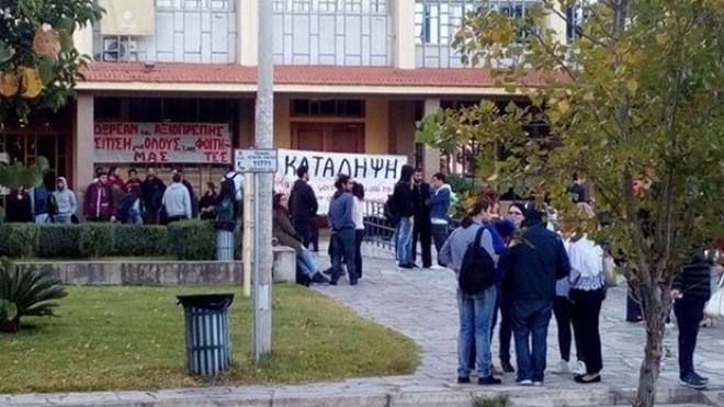 Κατάληψη από τους φοιτητές του τμήματος ΔΠΦΠ Αγρινίου στην Πρυτανεία της Πάτρας