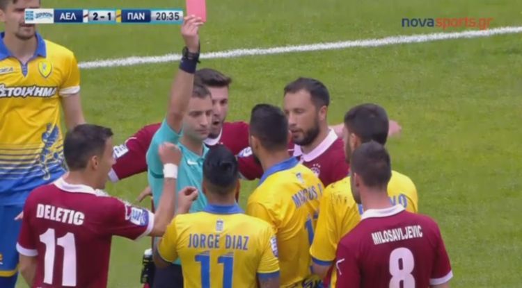 Αδικήθηκε ο Παναιτωλικός -Πολλά παράπονα για τη διαιτησία Σκουλά στη Λάρισα