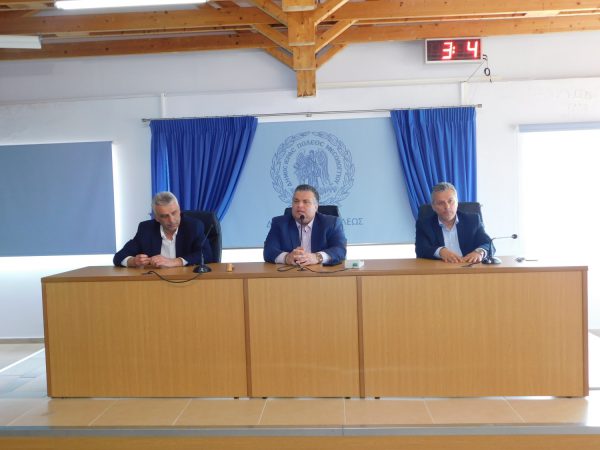 Ευχές και ευχαριστίες Ν.Καραπάνου στους υπαλλήλους του δήμου Mεσολογγίου για την άψογη διοργάνωση των Εορτών Εξόδου