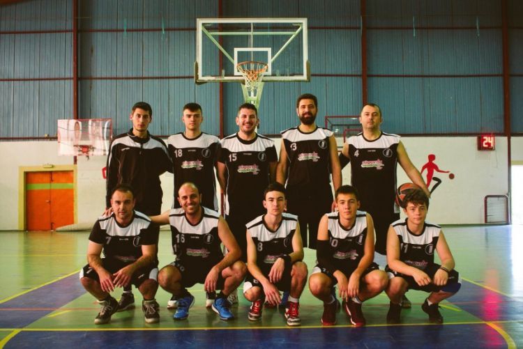 Οι παίχτες του Ινάχου διανύουν 100 χιλιόμετρα για να παίξουν μπάσκετ!