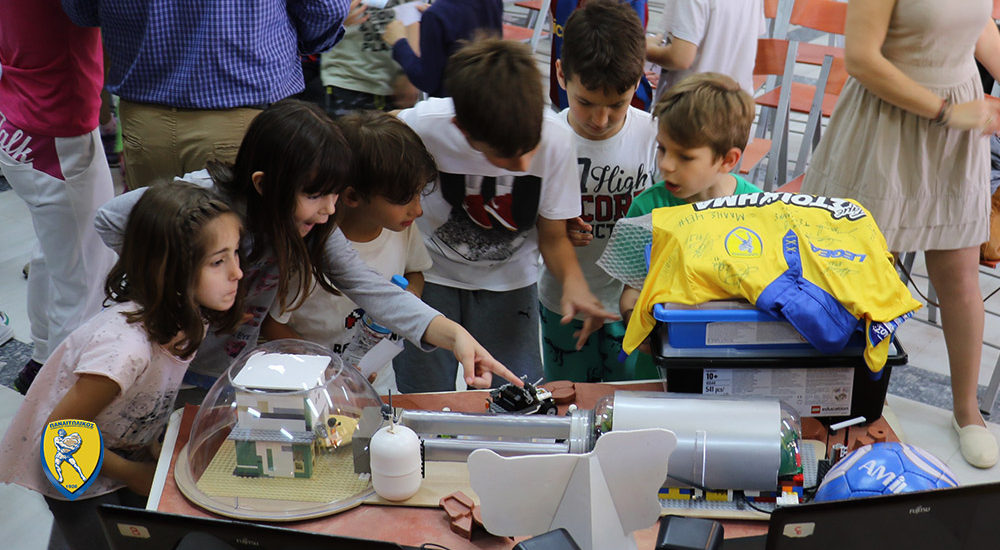 Ο Παναιτωλικός δώρισε στους μαθητές του 7ου Δημοτικού Σχολείου ρομποτικό υλικό(φωτο)