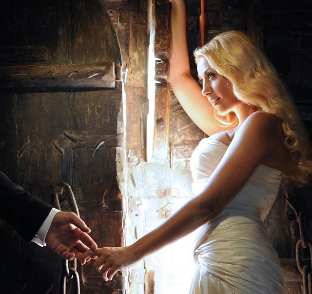 Η  ανάρτηση της Γ.Μαστροκώστα  για την επέτειο του γάμου της με τον Τραϊανό Δέλλα!