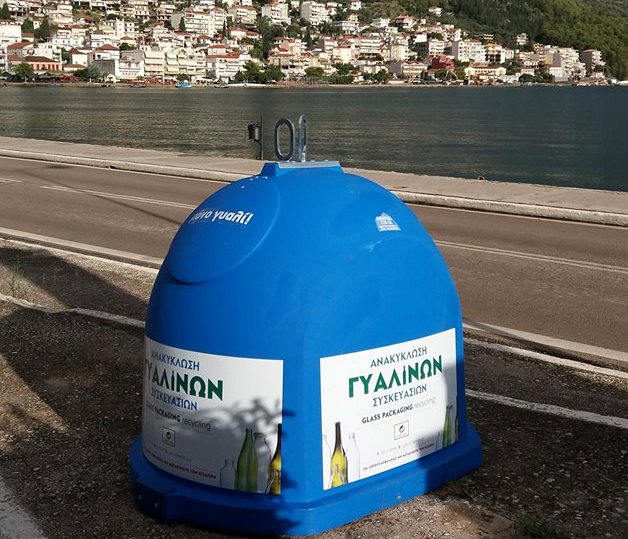 Κάδοι ανακύκλωσης γυαλιού στην Αμφιλοχία