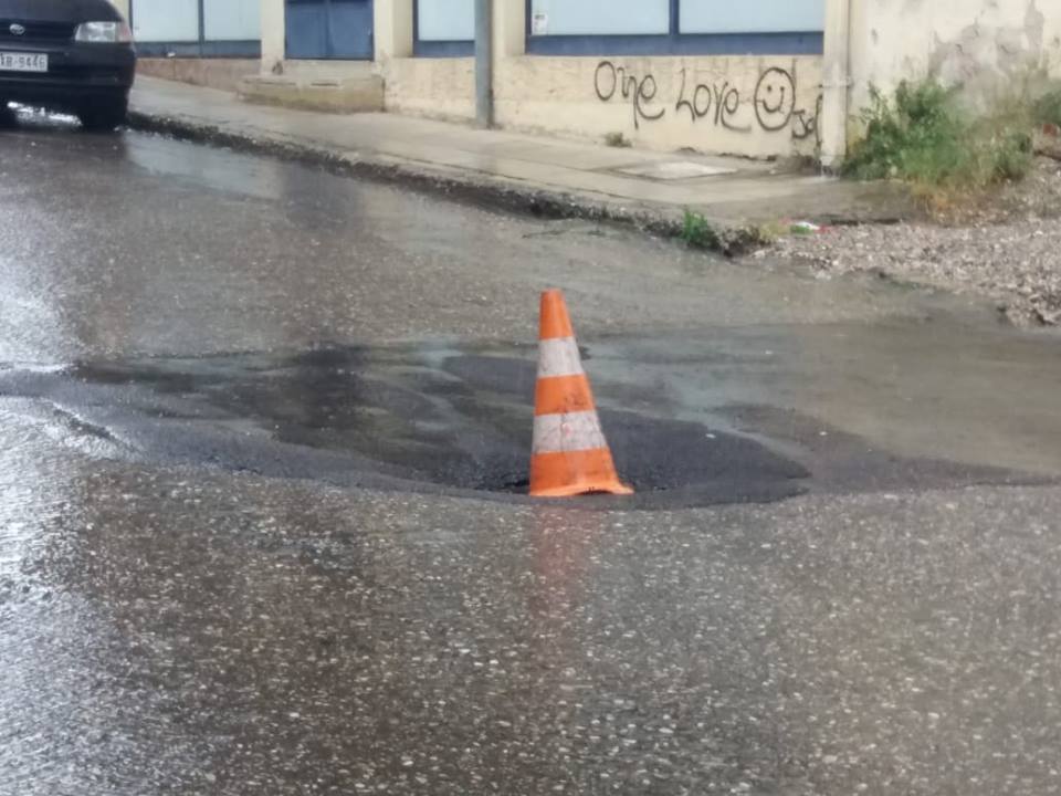 Κίνδυνος ατυχήματος στην οδό Σκόπα στο Αγρίνιο