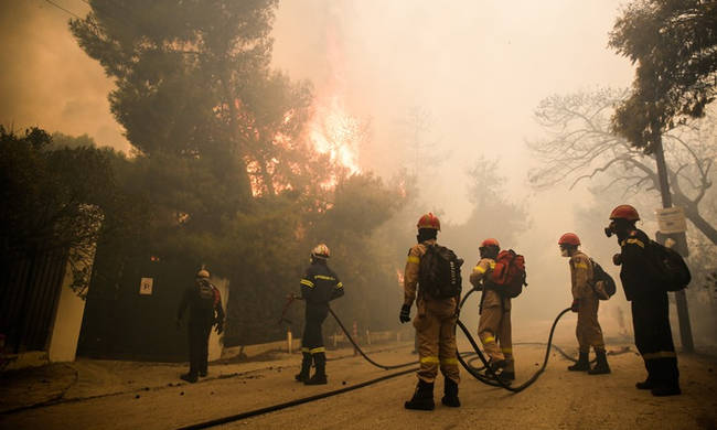 Πώς θα εξελιχθεί η φωτιά στην Κινέτα σύμφωνα με το Αστεροσκοπείο Αθηνών