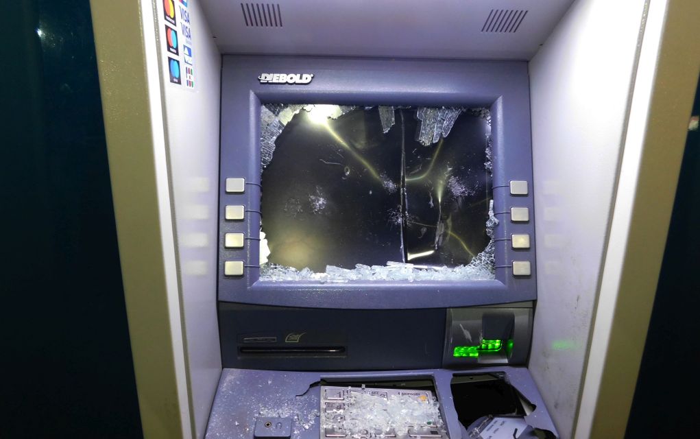 Βόνιτσα: Έσπασε δύο μηχανήματα ΑΤΜ Τραπεζών-Συνελήφθη 38χρονος είχε και ναρκωτικά