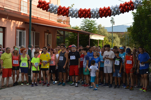 Μεγάλη συμμετοχή στον αγώνα δρόμου 5.000μ. Βάρνακας-Μύτικας (φωτο)