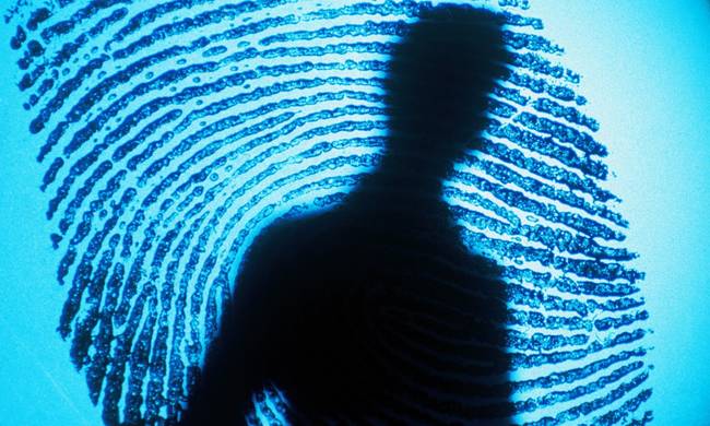 Μεσολόγγι: Τον πρόδωσαν τα δακτυλικά αποτυπώματα – Συνελήφθη νεαρός για  κλοπή κοσμημάτων αξίας