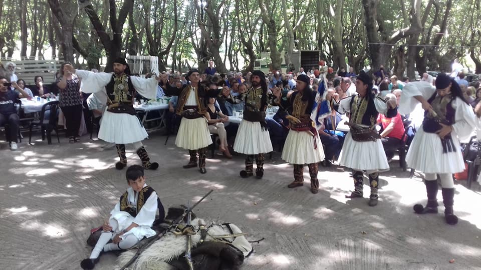 Βούλιαξε ο Πλατανιάς και φέτος στο μοναδικό γνήσιο Σαρακατσάνικο Αντάμωμα που γίνεται στην Δυτική Ελλάδα