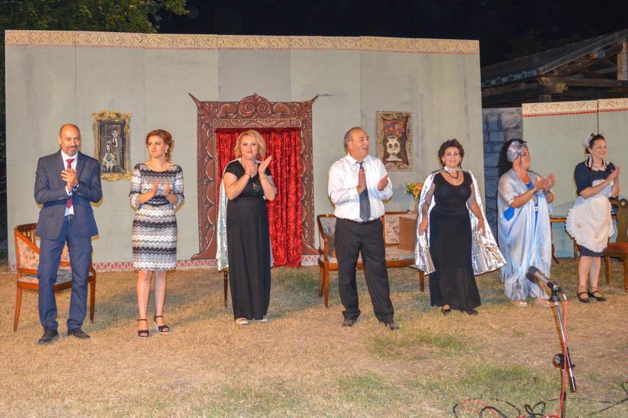 « Η γυναίκα μου φάντασμα» από τη θεατρική ομάδα του συλλόγου «Χρήστος Καπράλος» στο ΔΗΠΕΘΕ