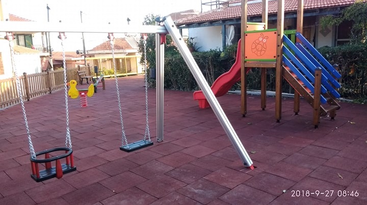 Στη διάθεση των δημοτών η νέα παιδική χαρά Γουριάς Οινιαδών