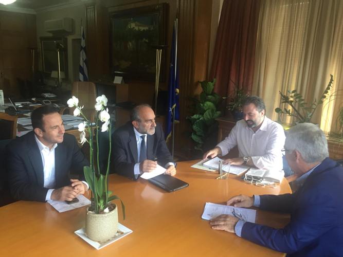 Στο υπουργείο Αγροτικής Ανάπτυξης ο  Απ. Κατσιφάρας για τα προβλήματα των αγροτών