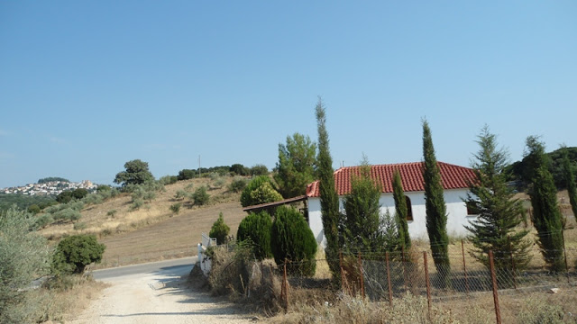 Κατούνα: Γιορτάζει το εκκλησάκι του Αγίου Νεκταρίου και Κοσμά του Αιτωλού